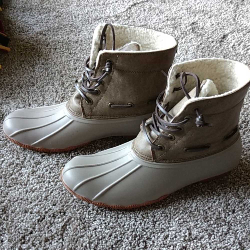 Winter boots